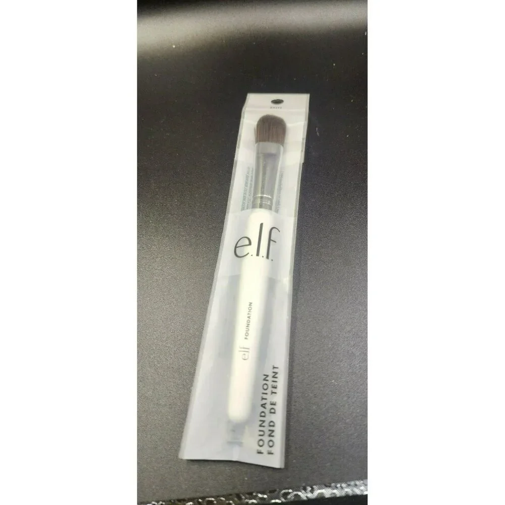 Revlon ColorStay Skin Awaken 5-in1 Concealer + e.l.f. Complexion Brush COMBO Set